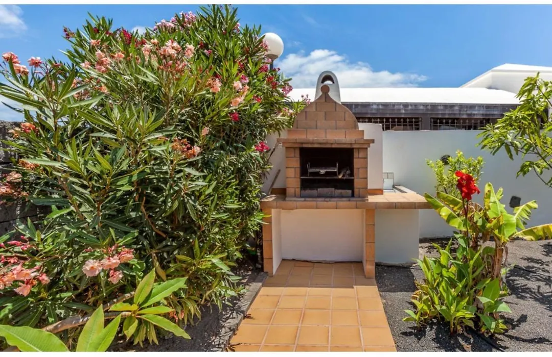 Villa Belvilla By Oyo Mango 4 Pax *