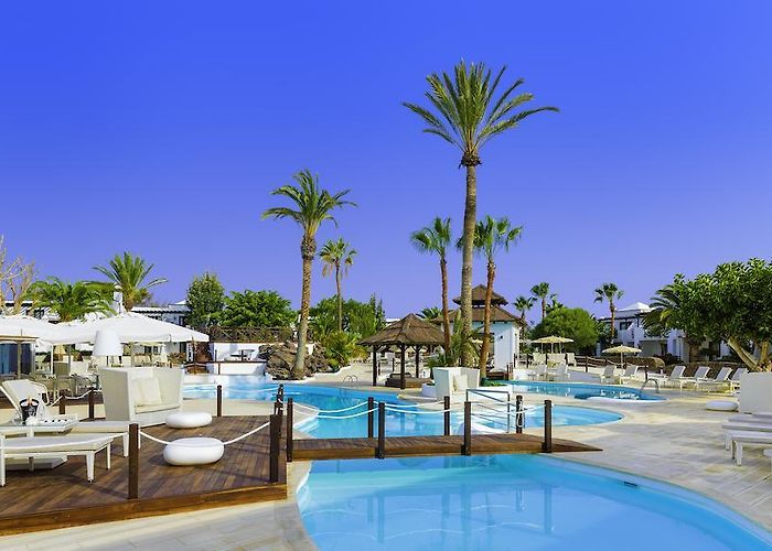 lanzarote playa blanca hotel 5 stelle con negozio affitto biciclette