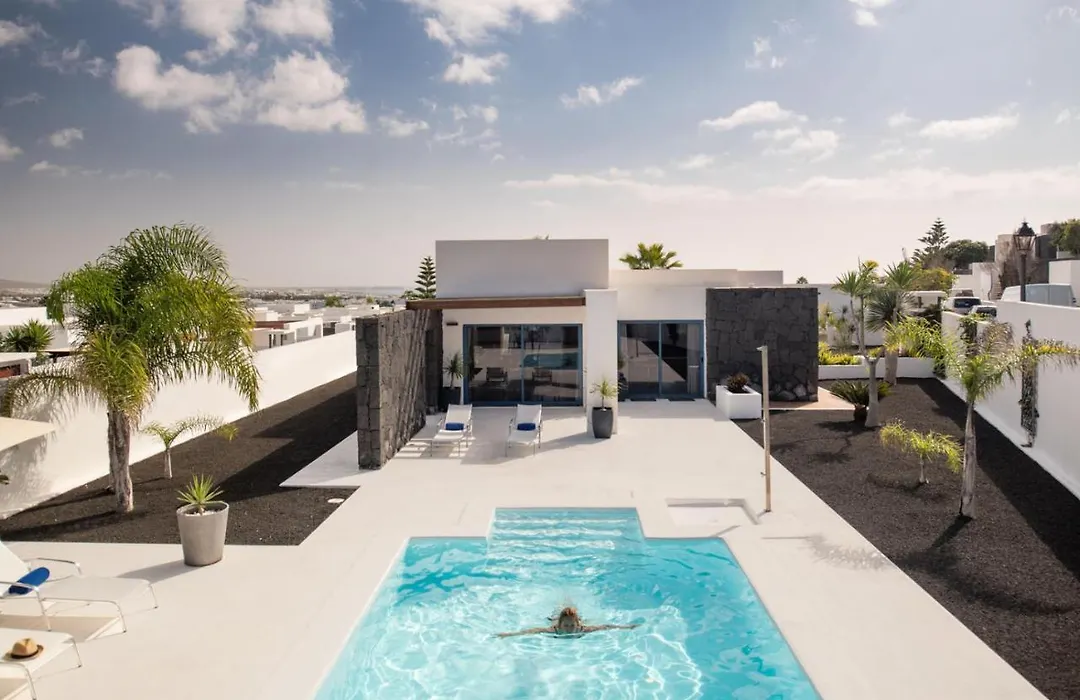 Casa Montana Mesa Stylish And Luxurious With Private Heated Pool Wifi Air Conditioning